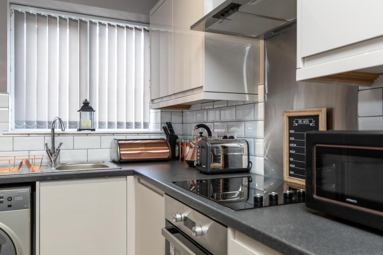 Darlington Town Centre Apartments Free Parking And Wi-Fi Esterno foto