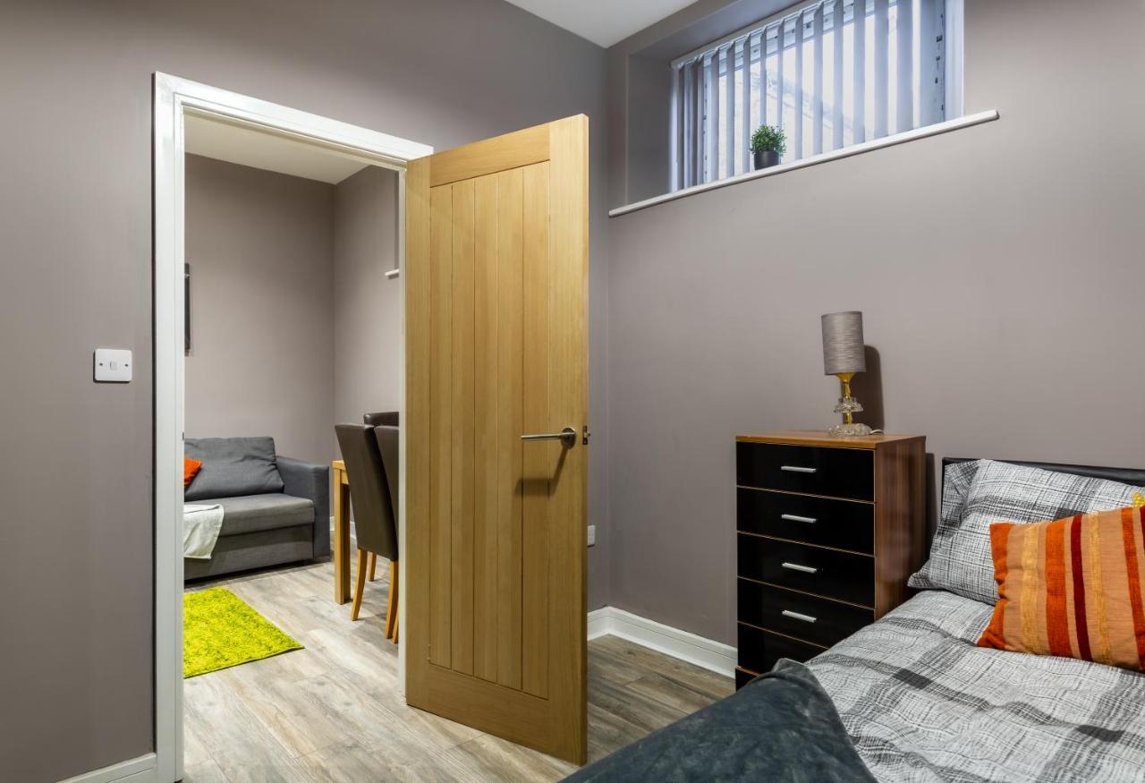 Darlington Town Centre Apartments Free Parking And Wi-Fi Esterno foto